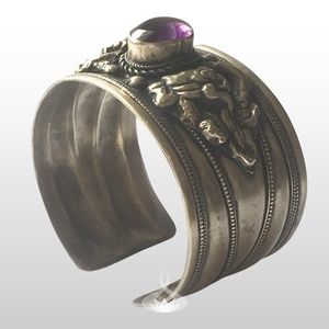 Connected Dragon--Tibetan Silver Cuff w/Abstract Dragons flanking Amethyst Stone